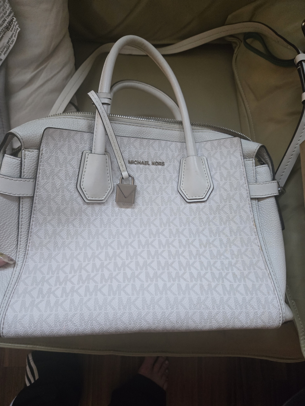 Michael Kors Light Gray/White Signature MK Tote Crossbody